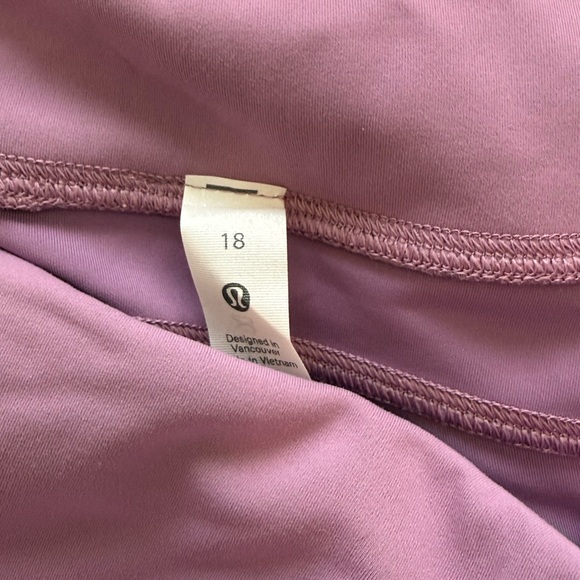 lululemon athletica Lavender Leggings - Picture 6 of 6